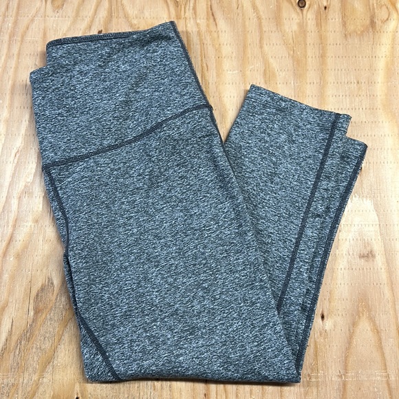 ZELLA Women’s Capri Leggings, Grey - Picture 1 of 3